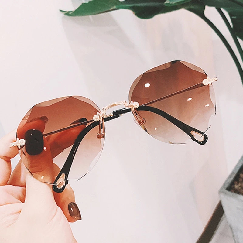 2021 High quality Sunglasses Women Gradient Shades Sun Glasses Ladies Vintage Framless Eyewear