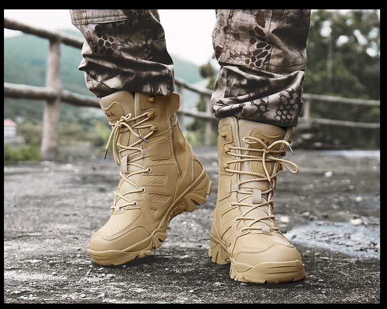 2021 High quality Men's Outdoor Climbing Boots Combat Boots Large Size Comfortable Walking Men Boots Fashion Casual