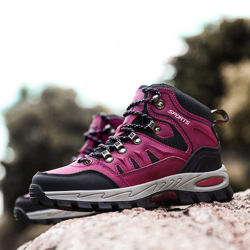 2021 High quality Outdoor Desert Climbing Shoes Men Women Hiking Boots Sneakers Fashion Trekking Footwear Camping