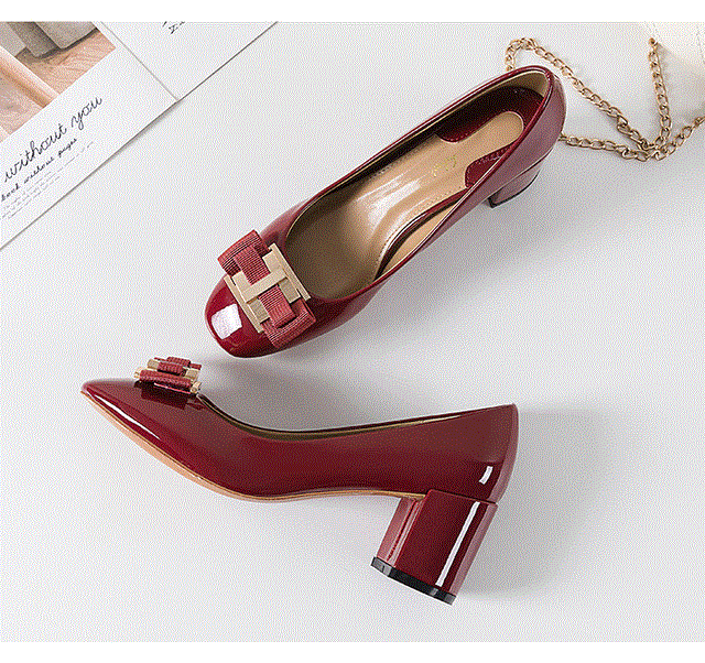 2021 High quality Classic Bridal Wedding Shoes Woman Metal Decoration Pumps High Heel Chunky Shoes Ladies Dress Pumps