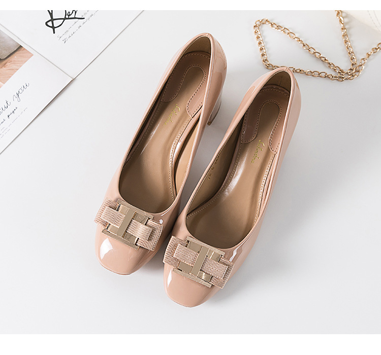 2021 High quality Classic Bridal Wedding Shoes Woman Metal Decoration Pumps High Heel Chunky Shoes Ladies Dress Pumps