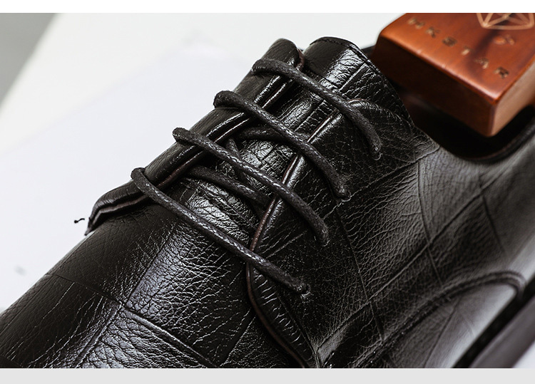 2021 High quality Men Formal Shoes Fashion Men Loafers Comfortable Pointed Toe Business Shoes Men Shoes Soft Men Shoes