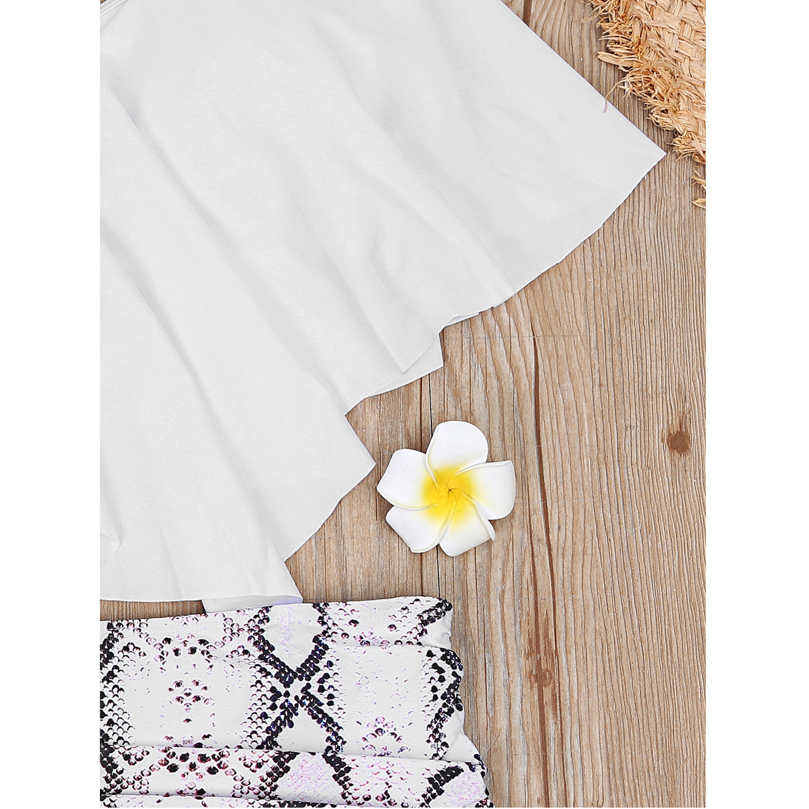 2021 High quality Women's Two Piece Print Sexy Split Swimsuit Bikini Swimsuit Beachwear Fato Banho Mulher Swimsuit