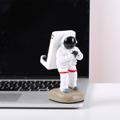 2021 High quality Hot sale Resin Astronauts Ornaments Ornaments Cell Phone Holder Bracket Home Office Desk Decoration