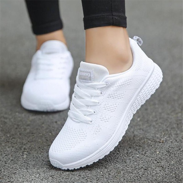2021 High quality Casual Shoes Fashion Breathable Mesh Walking Vulcanized Shoes Woman Sneakers Women Gym Shoes Sport