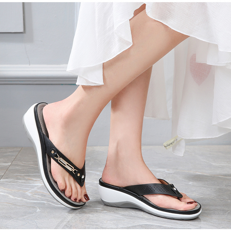 Women Slippers Summer Fashion Button Wedge Beach Sandals Women Outside Platform Leisure Flip Flops