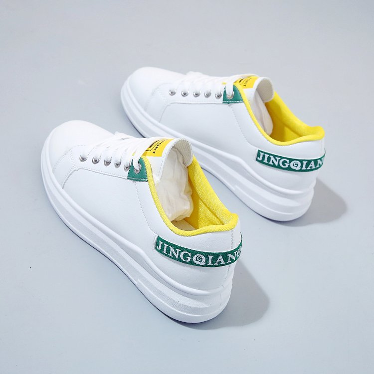 New small white shoes versatile women&apos;s shoes student casual shoes 2020 Yuansu wind board shoes