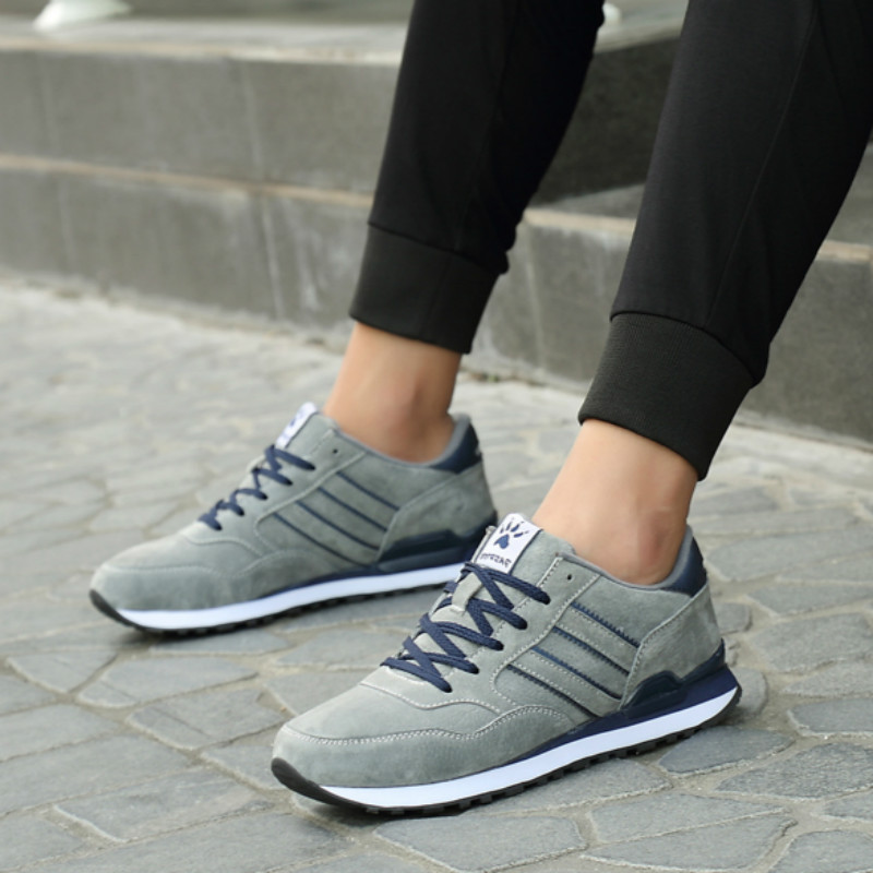 【Ready Stock】Men Casual Shoes Light  Sneakers  Autumn Comfort spring Outdoor Breathable