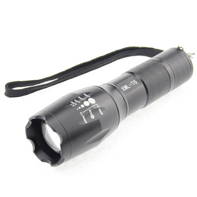 2021 High quality Aluminum Waterproof Zoomable CREE LED Flashlight Torch Tactical Light for Rechargeable Battery
