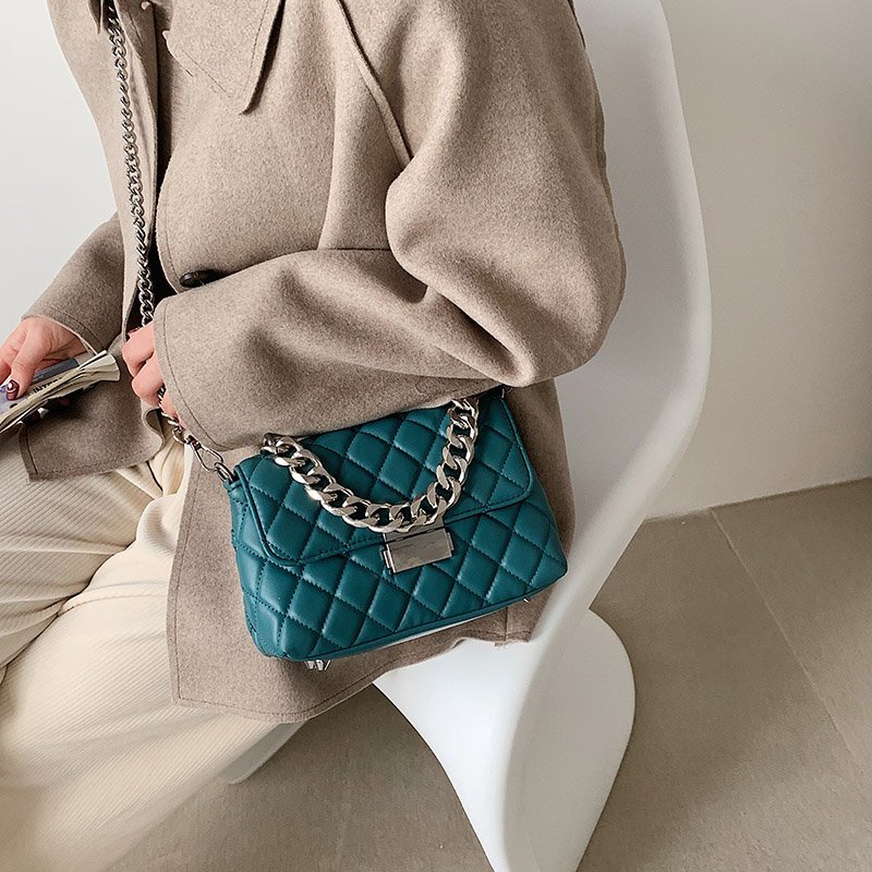 2021 High quality Fashion Women Silver Chain Small Flap Crossbody Bag  Shoulder Handbags High Quality PU Leather Totes