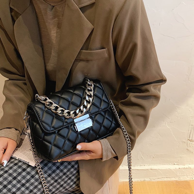 2021 High quality Fashion Women Silver Chain Small Flap Crossbody Bag  Shoulder Handbags High Quality PU Leather Totes