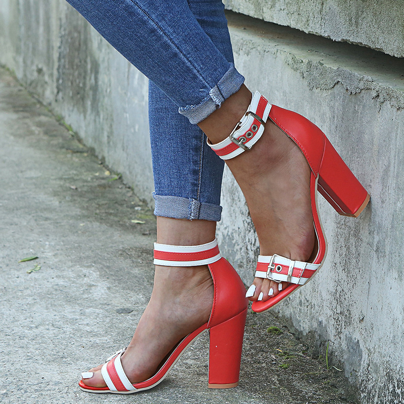 New Fashion Women Sandals Summer  Female Shoes Woman Pu Hollow Shoes For Women Chunky Heels Sandal