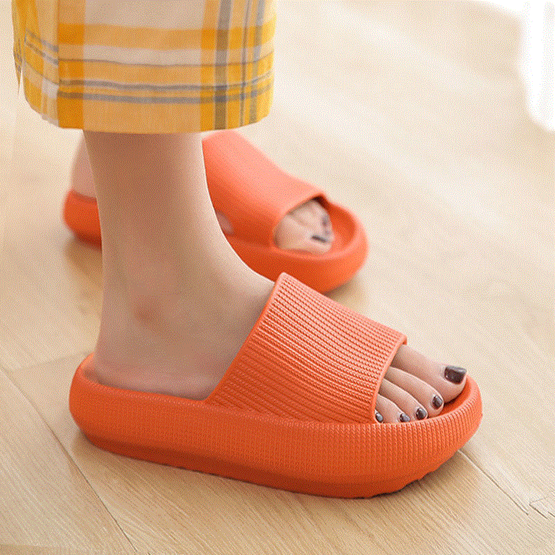 2021 High quality Women Indoor Bathroom Slipper Soft EVA Anti-slip Lovers Home Floor Slides Ladies Summer Shoes