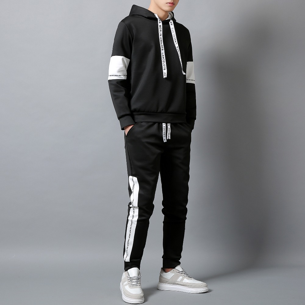 Men&apos;s Casual Sweatshirts Pullover Men tracksuit Hoodies Two Piece+Pants Sport Shirts Autumn  Set