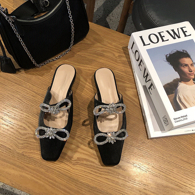 2021 High quality Women Slippers Fashion Flat Heel Slides Ladies Mules Shoes For Woman Luxury Rhinestone Sandals Shoes