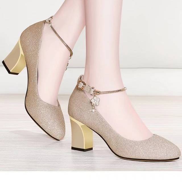 Women's Shoes > HeelsNew gold leather shoes, ladies high heels, single shoes, Korean style pointed toe all-match work sho ladies fashion girls comfortable sliding Usually one size larger / high heels