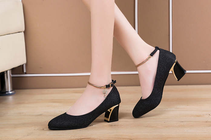 Women's Shoes > HeelsNew gold leather shoes, ladies high heels, single shoes, Korean style pointed toe all-match work sho ladies fashion girls comfortable sliding Usually one size larger / high heels
