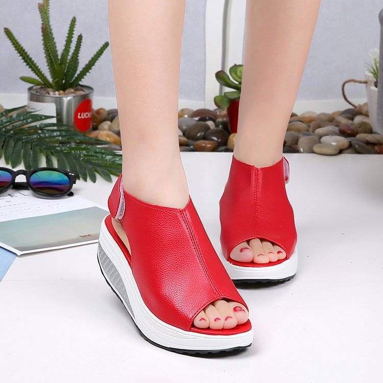 Large size women's shoes summer new style fish mouth platform sandals casual all-match shaking shoes