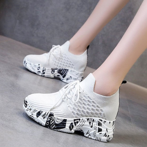 Inner heightening sneakers 2022 spring all-match hot dad shoes ins tide net red sponge cake thick bottom breathable mesh shoes