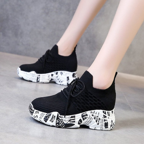 Inner heightening sneakers 2022 spring all-match hot dad shoes ins tide net red sponge cake thick bottom breathable mesh shoes