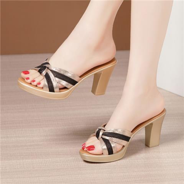 Thick heel sandals and slippers women's summer new 2022ins temperament high-heeled one-word slippers small fragrance fish mouth increased