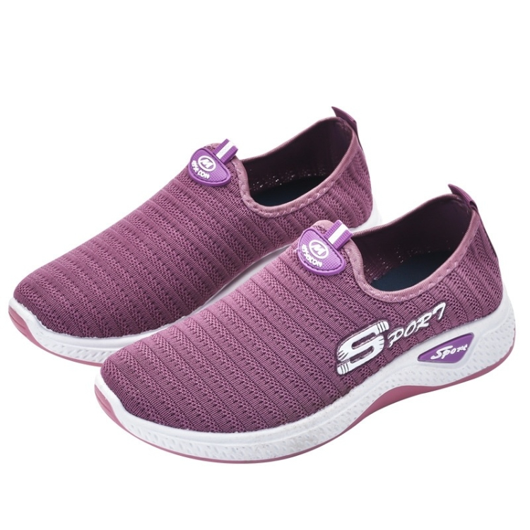 Women's shoes in spring and summer, new walking shoes, one pedal, mother's shoes, breathable fly woven casual women's shoes