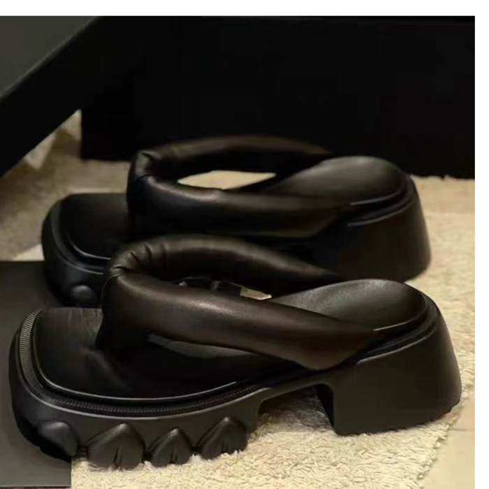 Thick bottom herringbone slippers for women to wear out 2022 summer new casual versatile non slip flip flops for women