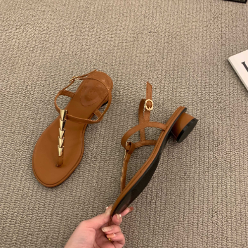 Thick heel pinch foot niche premium sandals fairy shoes new summer dress Roman shoes