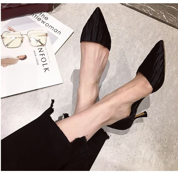 Fashion girl high heels stiletto pointed toe hollow sandals female new shallow mouth single shoes