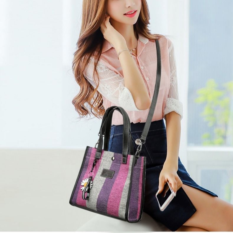 Small bag female bag new Korean fashion bag wild handbag girl shoulder messenger bag