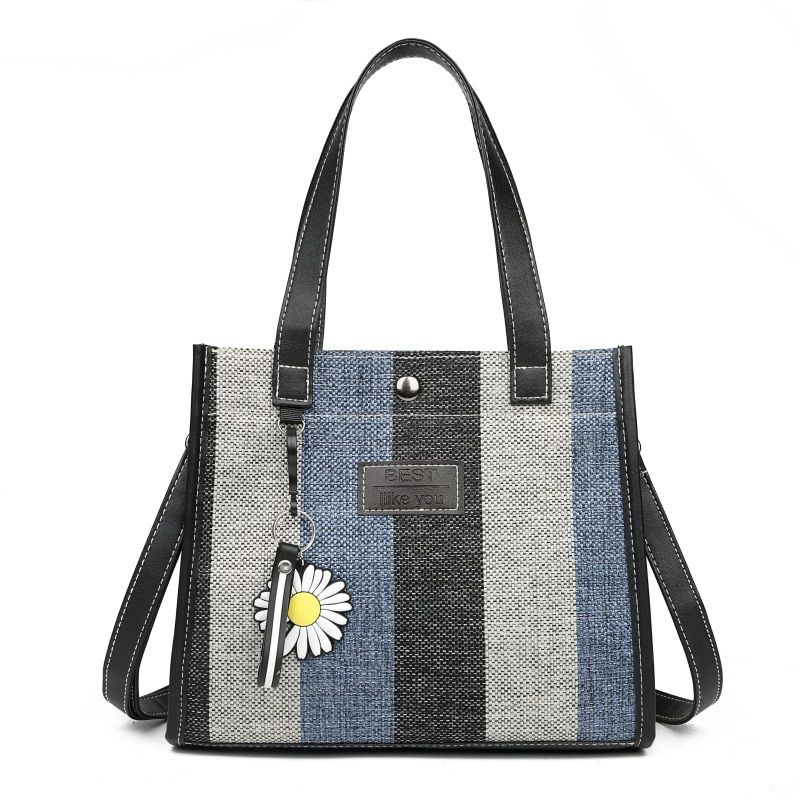 Small bag female bag new Korean fashion bag wild handbag girl shoulder messenger bag