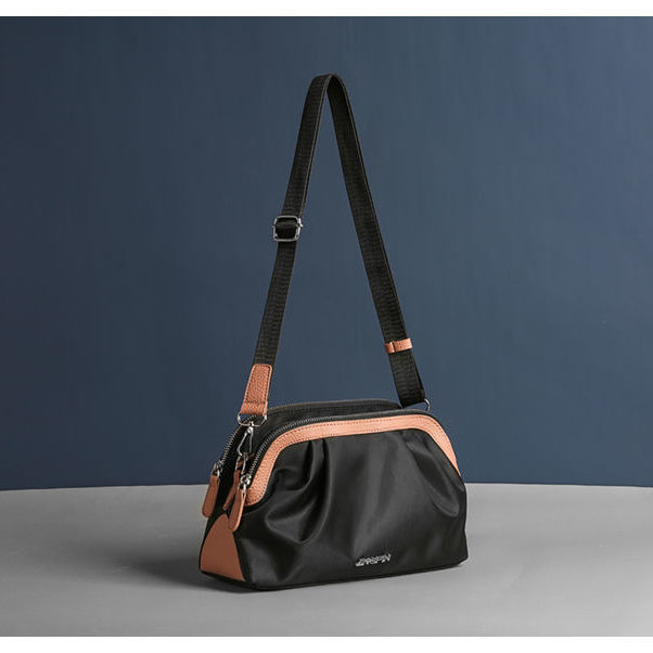 Multi-layer large-capacity shoulder bag nylon cloth bag female female bag fashion messenger bag