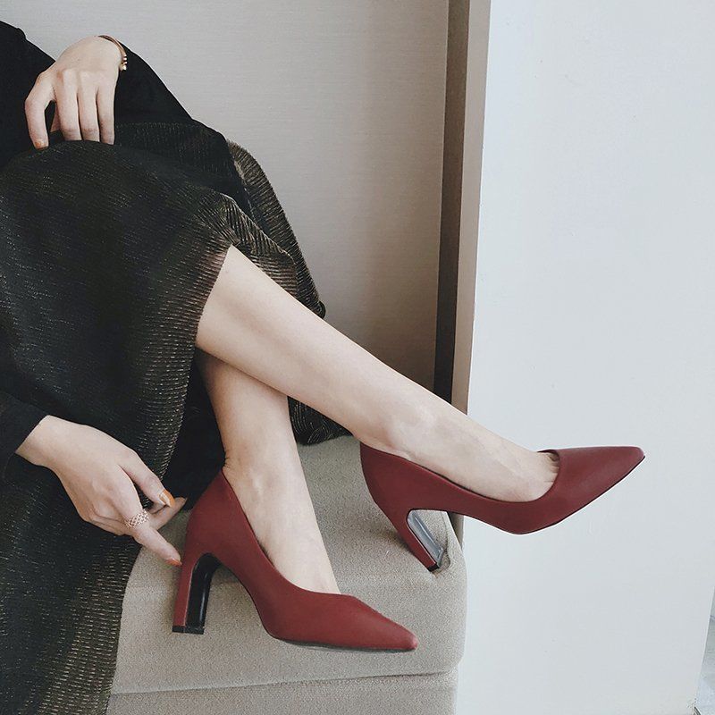 Large size women's shoes, high heels, pointed toe, thick heels, single shoes, fat feet, wide fat