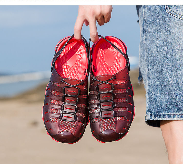 Sandals and slippers men&apos;s non-slip outer wear casual sandals hole shoes casual beach shoes