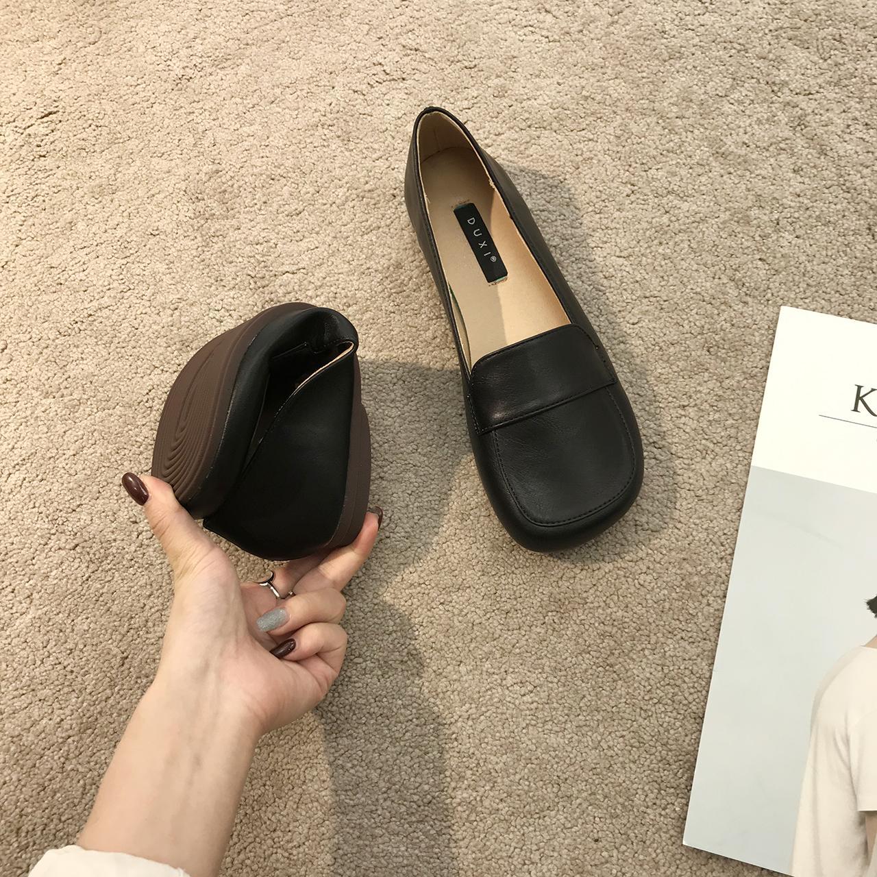 Retro round toe soft sole small leather shoes female new fat foot single shoes JLM