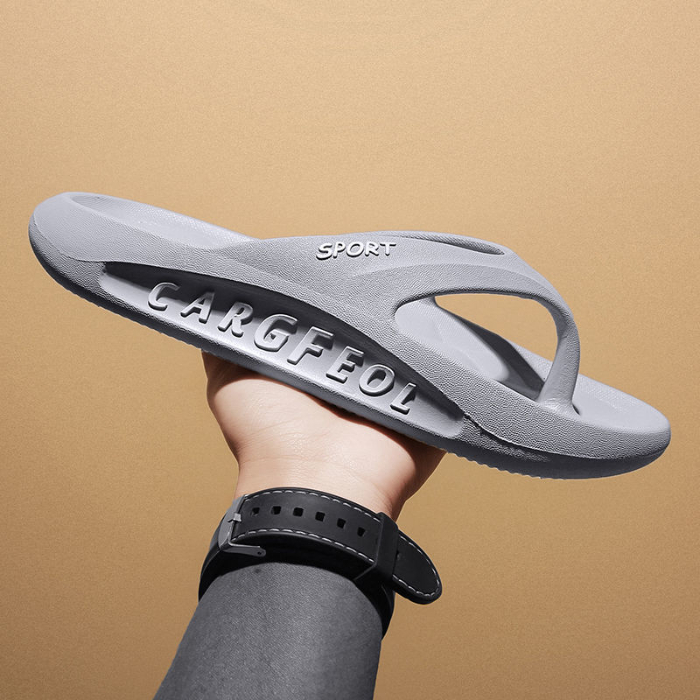 New summer slippers men's anti-skid wear-resistant herringbone slippers men's outer wearing flip flops men's beach shoes
