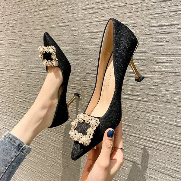 Champagne high heels women's stiletto heel spring 2022 new design sense niche temperament shoes Joker ins fairy online celebrity
