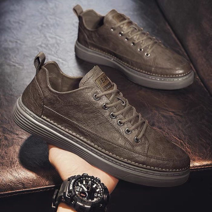 Men's shoes new summer men's versatile leather shoes 2022 waterproof non slip work shoes men's casual leather shoes versatile board shoes