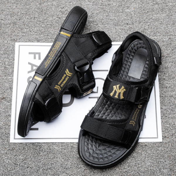 Sandals Men's New Summer Driving Casual Beach Shoes Men's Trend Roman Sandals and Slippers