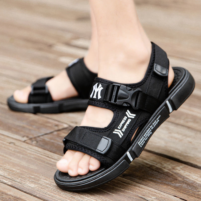 Sandals Men's New Summer Driving Casual Beach Shoes Men's Trend Roman Sandals and Slippers