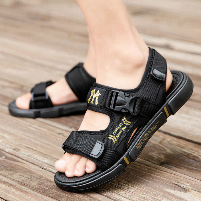 Sandals Men's New Summer Driving Casual Beach Shoes Men's Trend Roman Sandals and Slippers