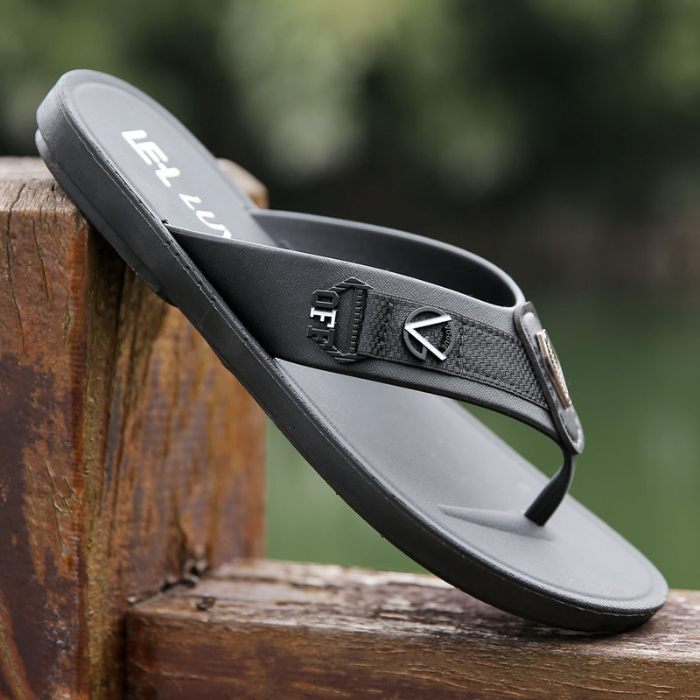 Men's Shoes Slippers Flip-Flops Flip-flops men's summer non-slip sandals and slippers men's rubber wear-resistant beach shoes