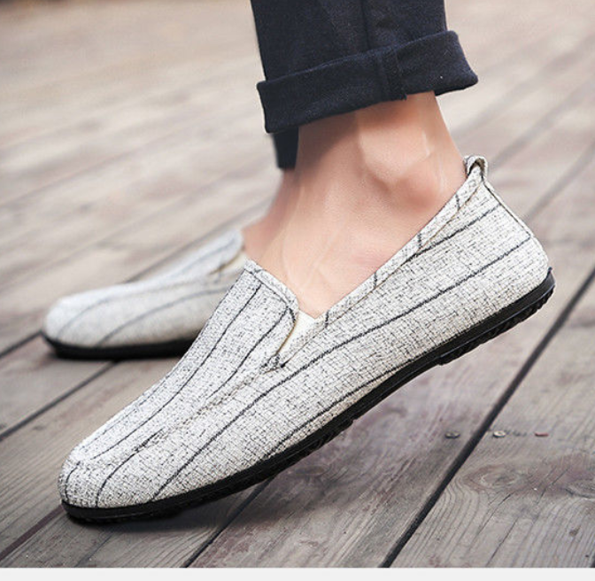 Men&apos;s breathable cloth shoes casual men&apos;s fashion shoes men Loafers &amp; Slip-Ons