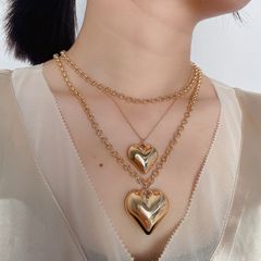 【Newest arrival】Love multi-layer necklace for women, personality and creative fashion necklace, peach heart clavicle chain Gold as picture