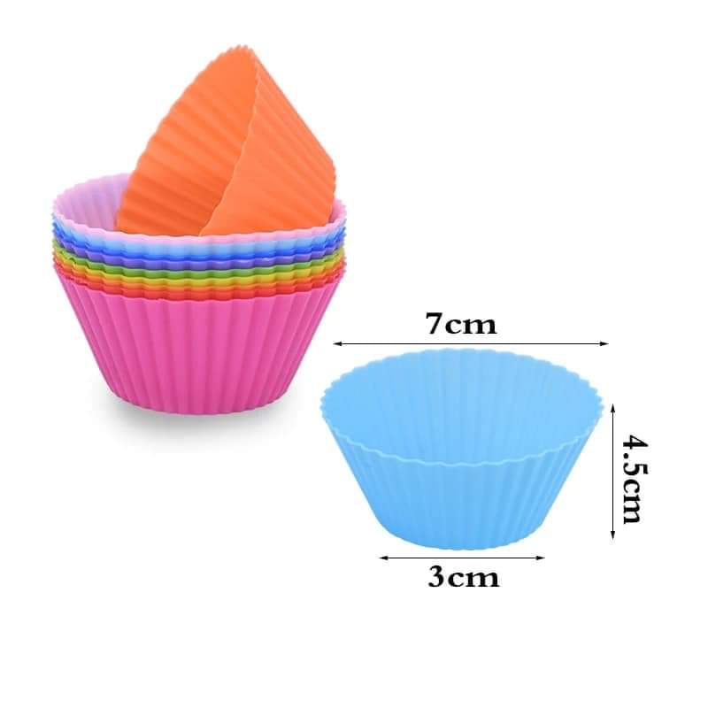 Set of 12 Re-Usable Silicone Cupcake/Muffin Moulders