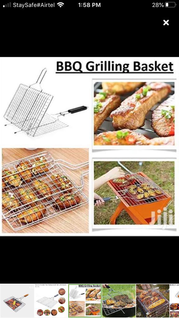 BBQ Berbeque Stainless Steel Mesh With Wooden Handle
