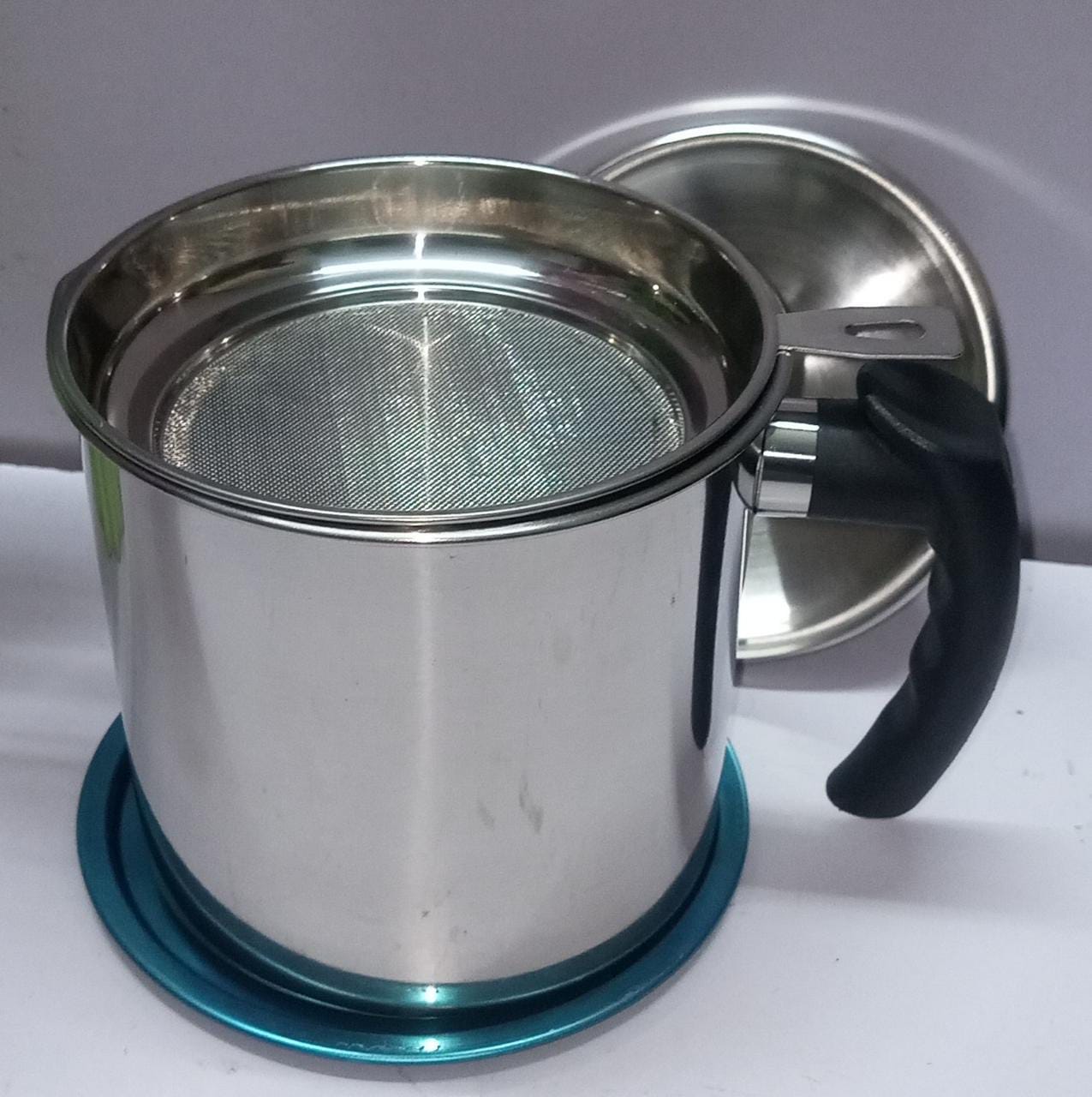 Pure 304 Stainless Steel Kitchen Oil Jar Sieve With Lid And Removable Base