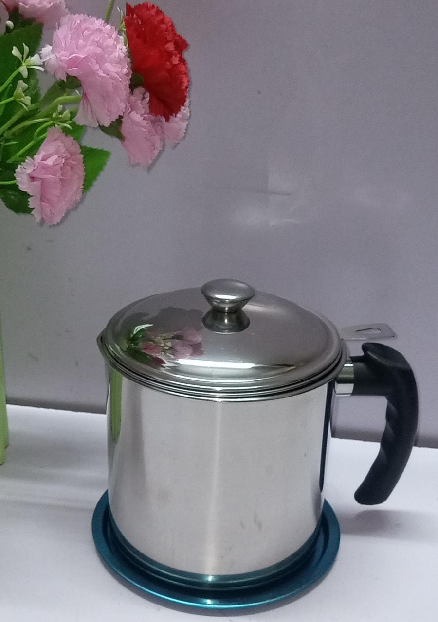 Pure 304 Stainless Steel Kitchen Oil Jar Sieve With Lid And Removable Base