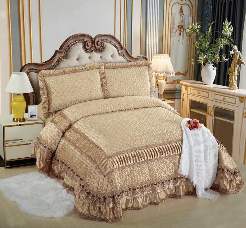 Bedcover Bed Skirt + 2 Pair Of Pillowcase
