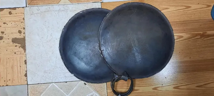 Traditional Heavy Duty Cast Iron Chapati Pan Black as pictured